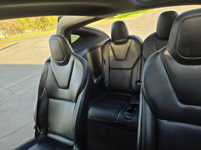 2019 Tesla Model X - Image 36