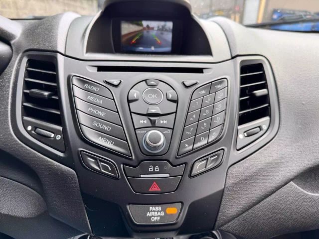 2018 Ford Fiesta - Image 13