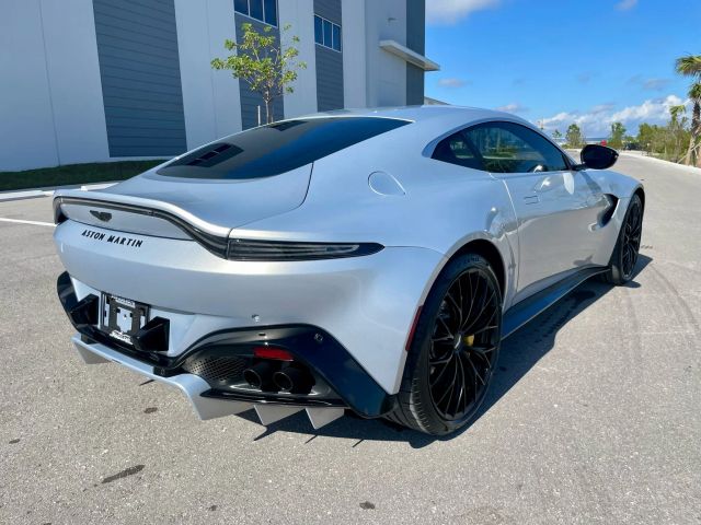 2023 Aston Martin Vantage - Image 15