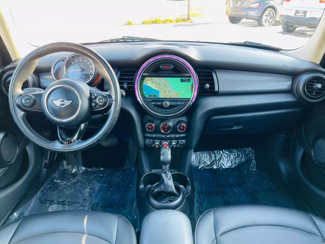2017 Mini Hardtop 4 Door - Image 25