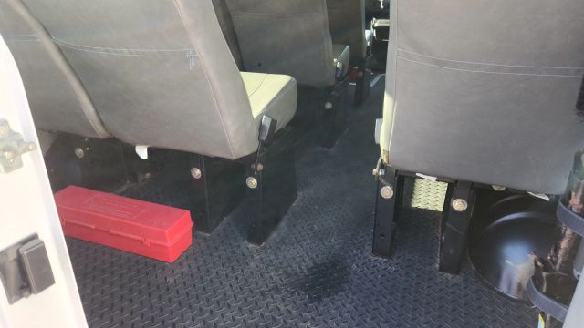 2011 Chevrolet Express 1500 Cargo - Image 10