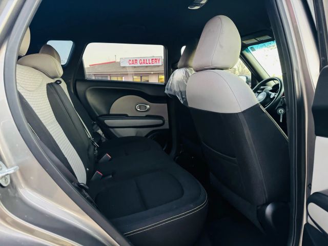 2016 Kia Soul - Image 16
