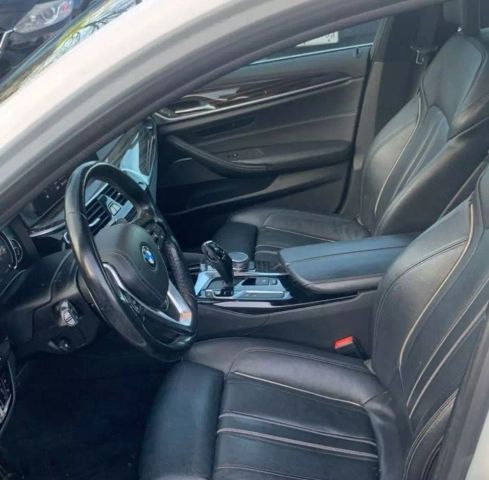 2018 Bmw 5 Series - Image 12