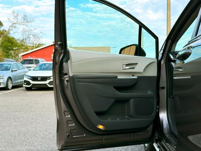 2022 Toyota Sienna - Image 17