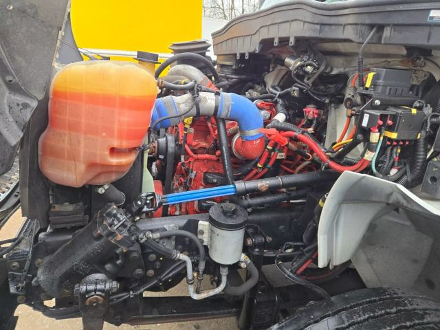 2020 International Mv607 - Image 24