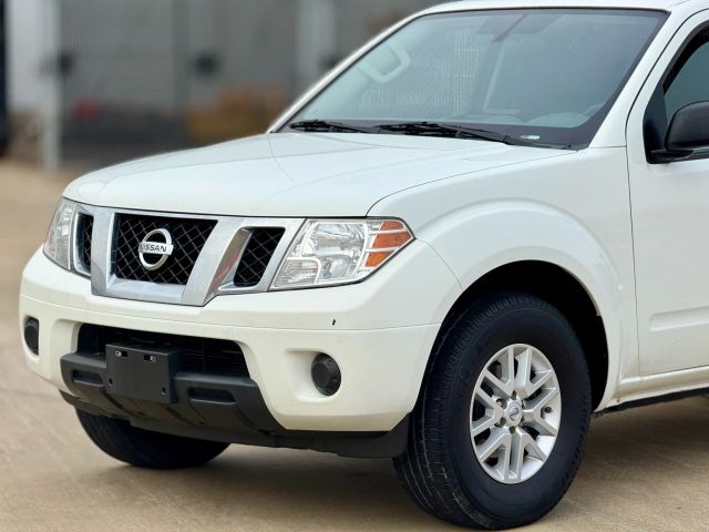 2019 Nissan Frontier Crew Cab - Image 17