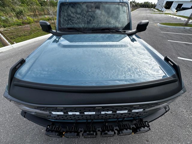 2022 Ford Bronco - Image 16