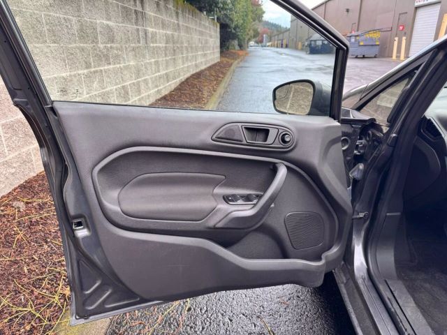 2018 Ford Fiesta - Image 18
