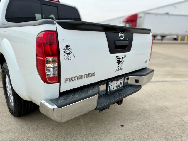 2019 Nissan Frontier Crew Cab - Image 19