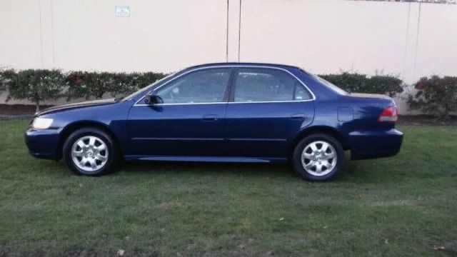 2001 Honda Accord - Image 4