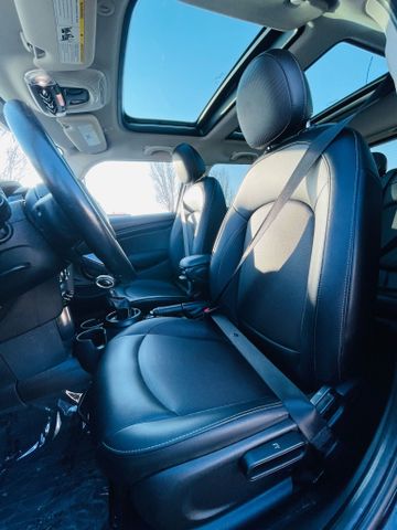 2017 Mini Hardtop 4 Door - Image 18