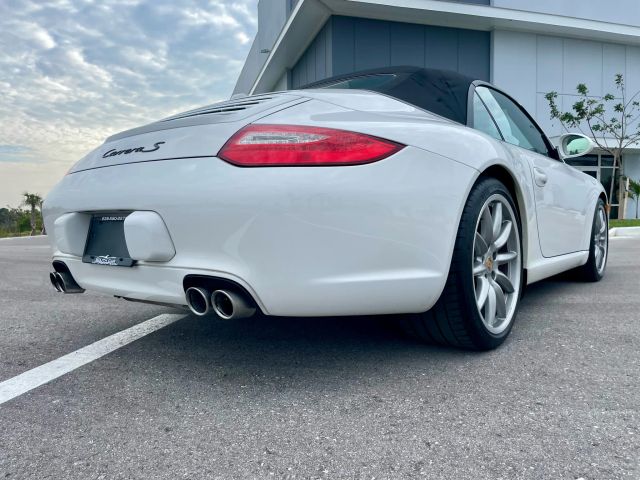2009 Porsche 911 - Image 9
