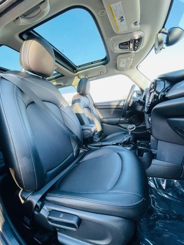 2017 Mini Hardtop 4 Door - Image 24
