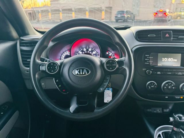 2016 Kia Soul - Image 23