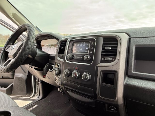 2018 Ram 1500 Quad Cab - Image 6