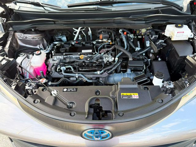 2022 Toyota Sienna - Image 40