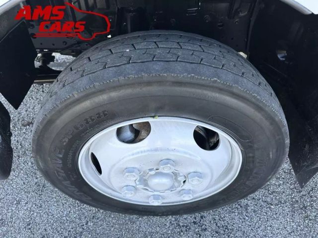 2017 Hino 195 - Image 27