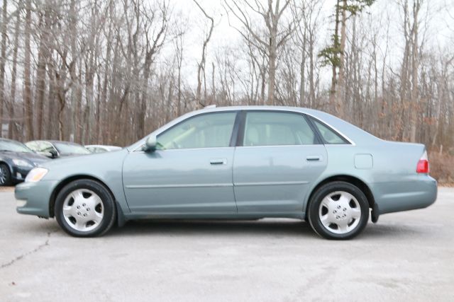 2004 Toyota Avalon - Image 4