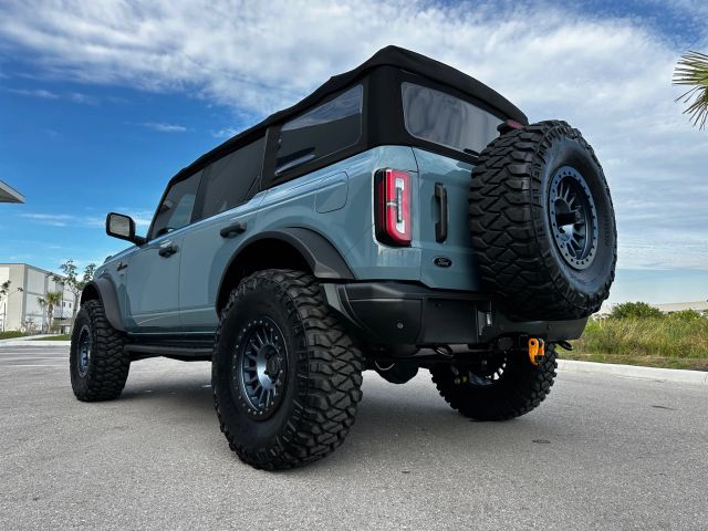 2022 Ford Bronco - Image 7