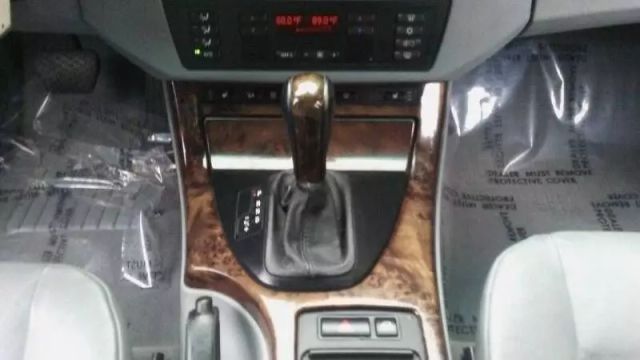2005 Bmw X5 - Image 16