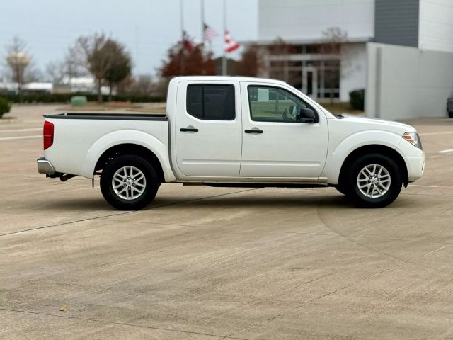 2019 Nissan Frontier Crew Cab - Image 5