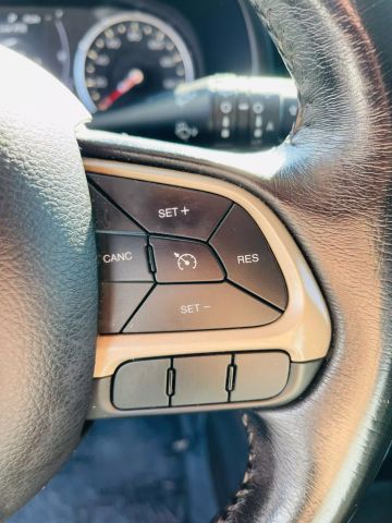 2017 Jeep Renegade - Image 14