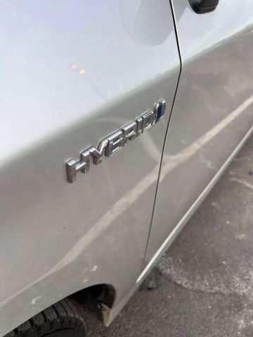 2014 Toyota Prius Two Hatchback 4d - Image 29