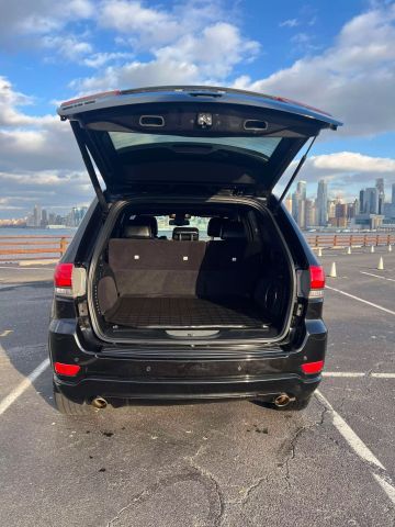 2015 Jeep Grand Cherokee Altitude Sport Utility 4d - Image 11