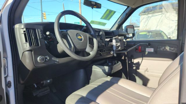 2011 Chevrolet Express 1500 Cargo - Image 18