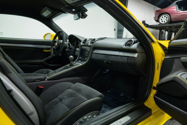 2021 Porsche 718 Cayman Gt4 Coupe 2d - - Image 19