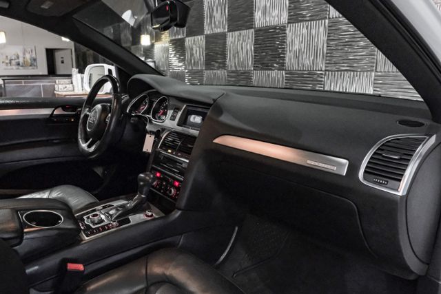 2015 Audi Q7 3.0t S Line Prestige Sport Utility 4d - Image 15