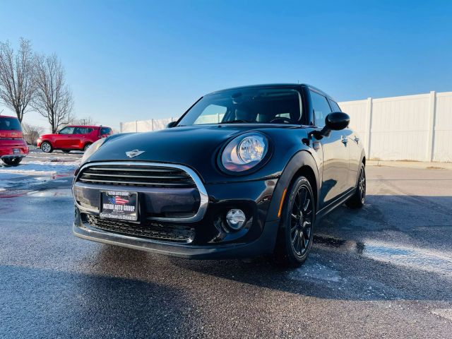 2017 Mini Hardtop 4 Door - Image 2