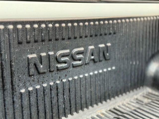 2019 Nissan Frontier Crew Cab - Image 13