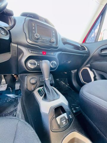 2017 Jeep Renegade - Image 17