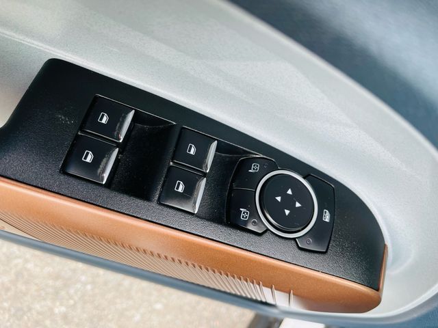 2022 Ford Maverick - Image 28