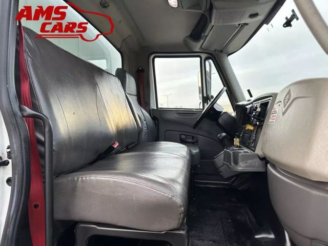 2016 International 4300 - Image 10