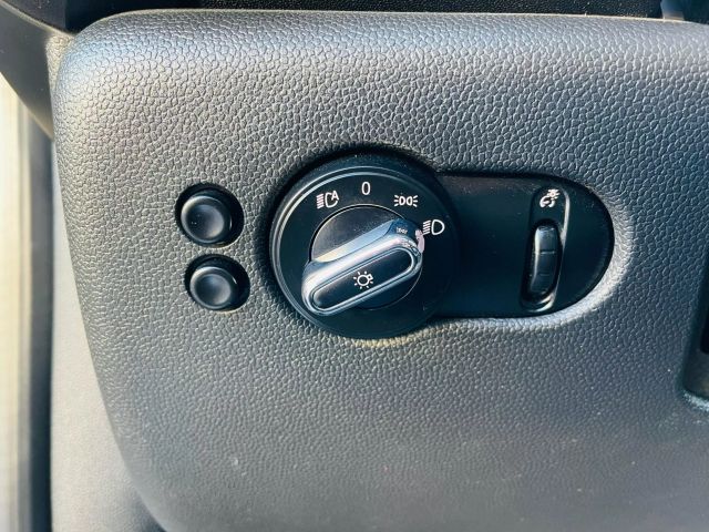 2017 Mini Hardtop 4 Door - Image 33