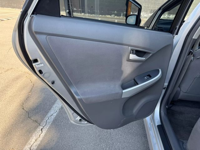2011 Toyota Prius - Image 17