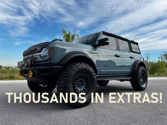 2022 Ford Bronco - Image 1