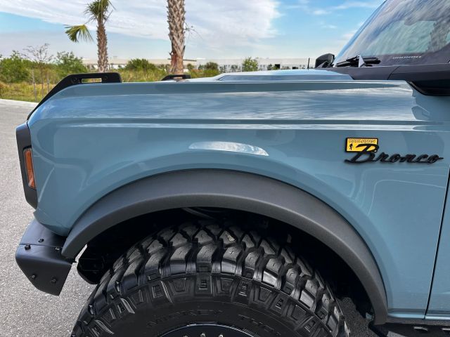 2022 Ford Bronco - Image 30