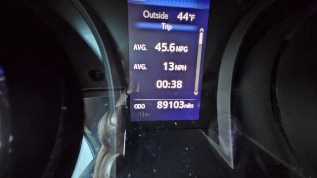2018 Toyota Camry Hybrid - Image 27
