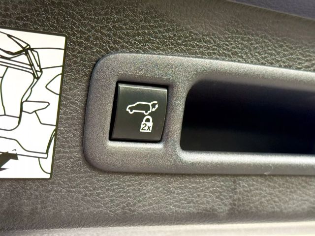 2022 Toyota Sienna - Image 38