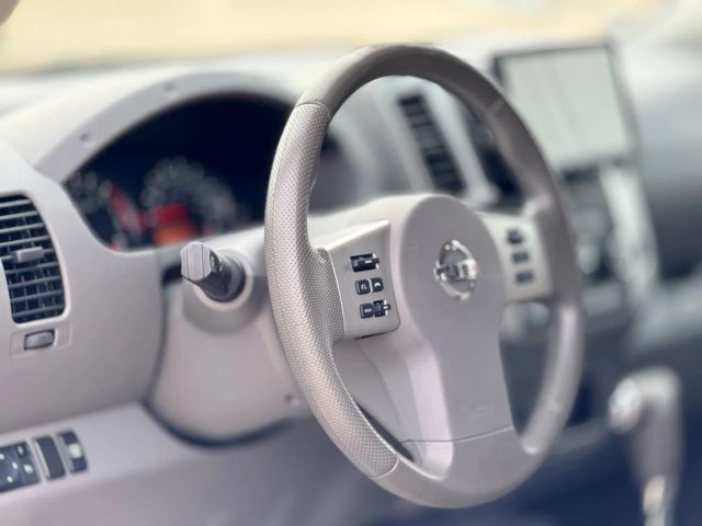 2019 Nissan Frontier Crew Cab - Image 11