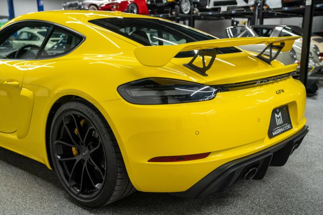 2021 Porsche 718 Cayman Gt4 Coupe 2d - - Image 12