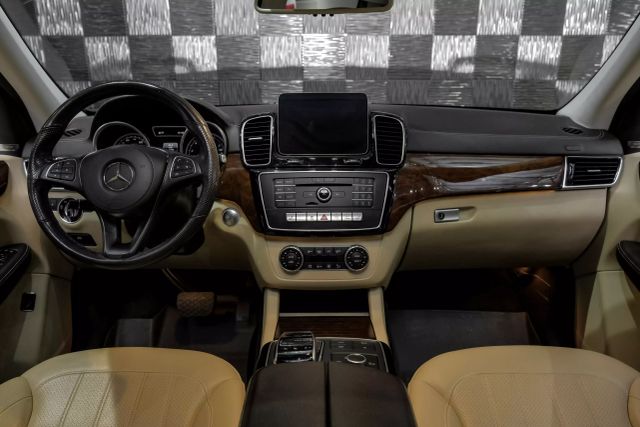2019 Mercedes-benz Gls Gls 450 4matic Sport Utility 4d - Image 11