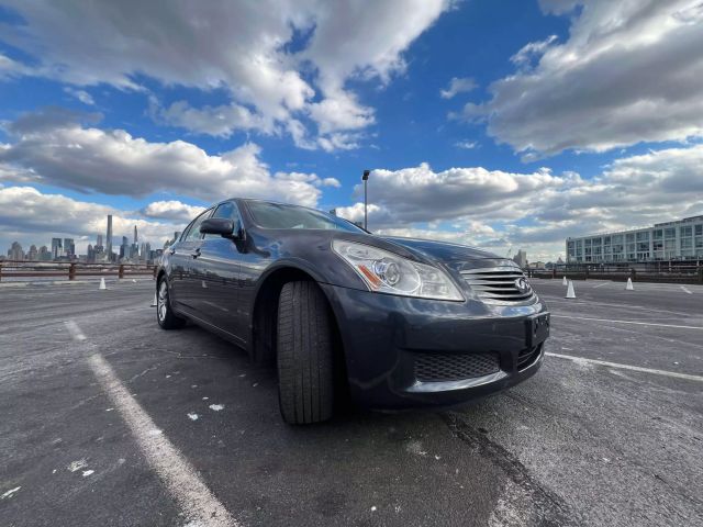 2007 Infiniti G35x Sedan 4d - Image 2