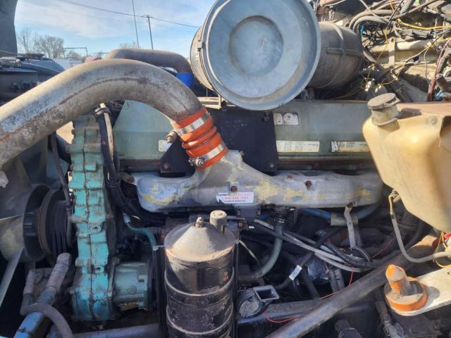 1994 Kenworth Construct T600 - Image 16