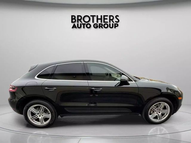 2015 Porsche Macan - Image 10