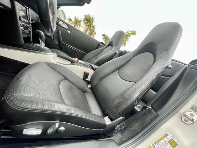 2009 Porsche 911 - Image 74