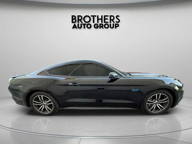 2017 Ford Mustang - Image 12